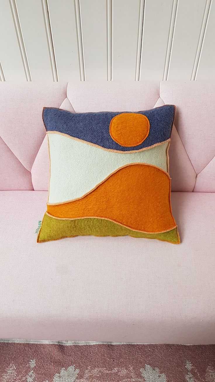 TILLI craftsmen create your patchwork cushion cover