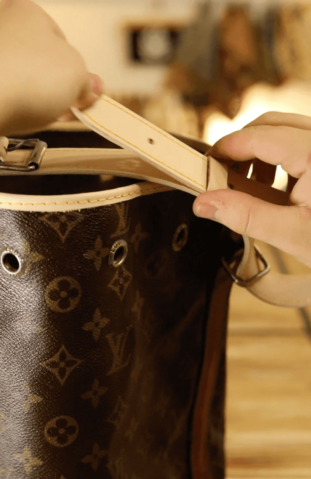 TILLI leather craftsmen repair your Louis Vuitton bag.