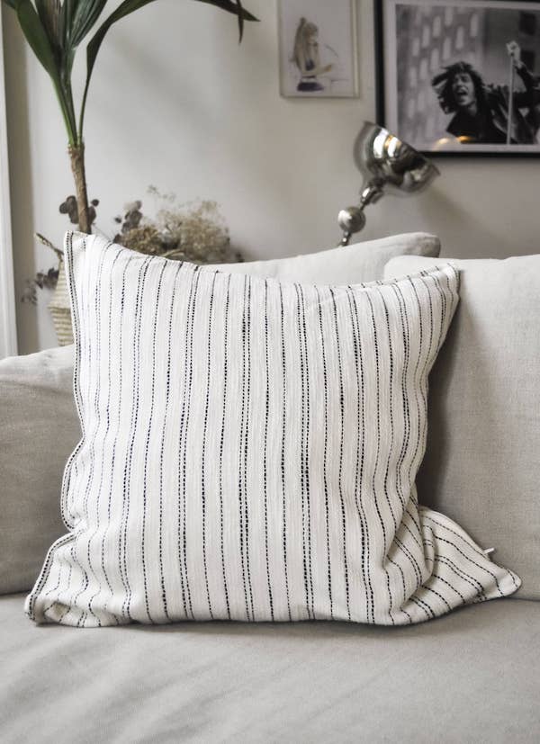 Coussin Tilli réalisé à partir de chutes de tissu Balzac