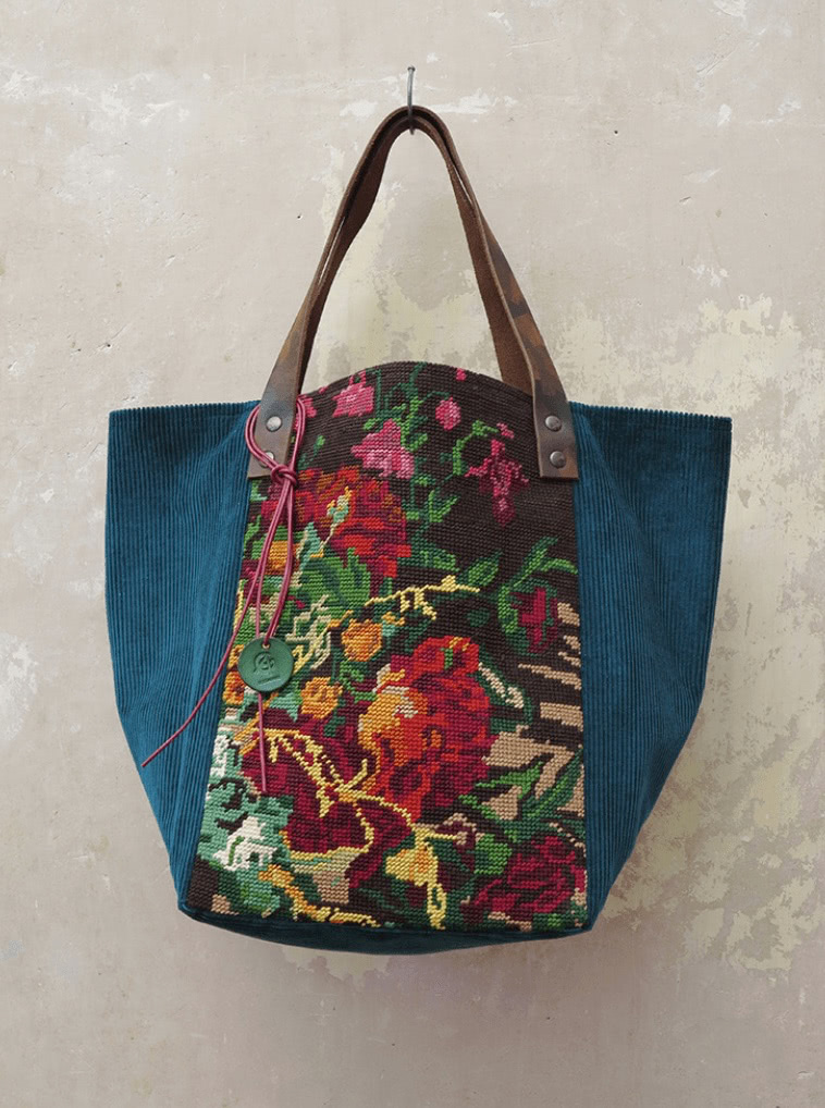 Sac cabas en jean avec empiècement tissu fleuri, esprit bohème